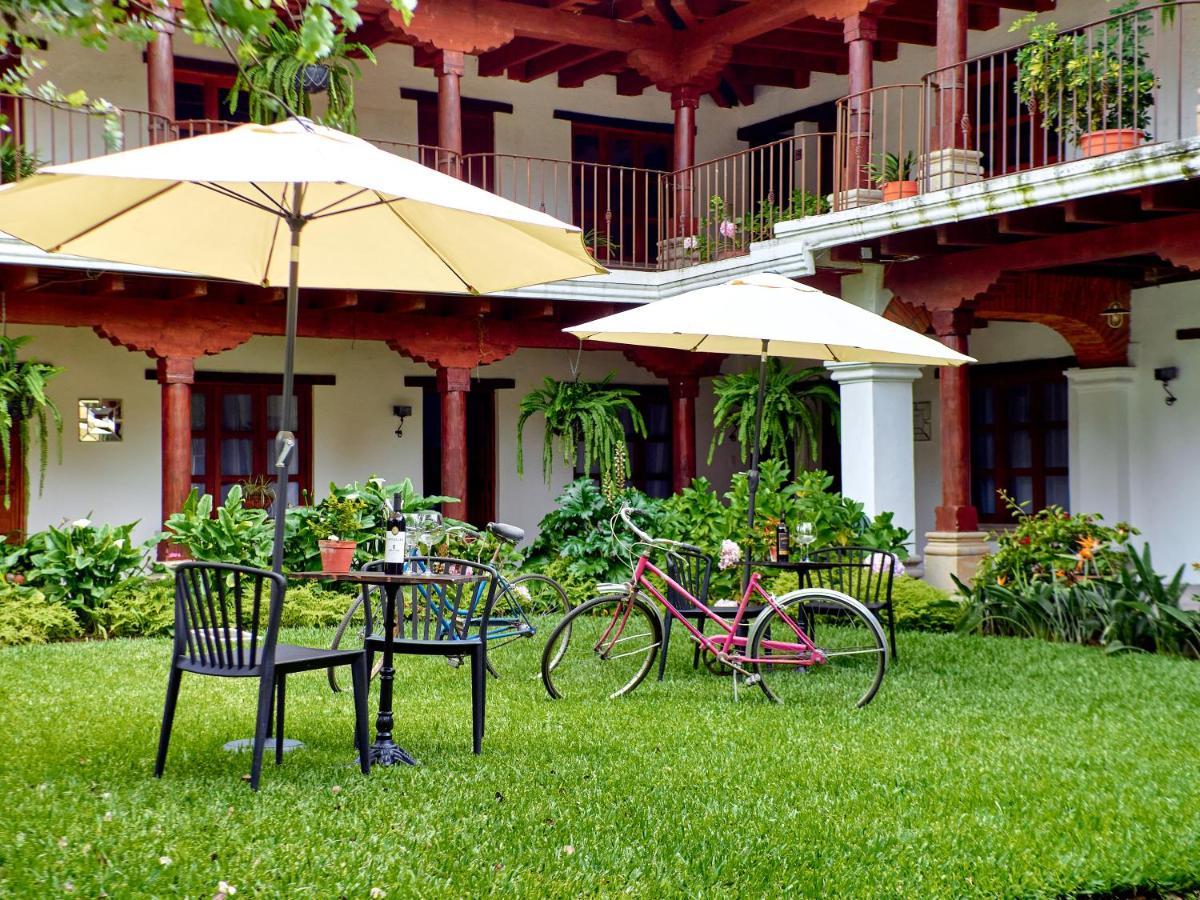 Hotel Cacique Real Antigua ภายนอก รูปภาพ