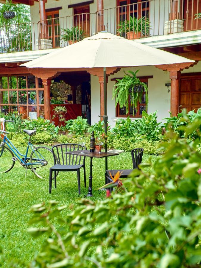 Hotel Cacique Real Antigua ภายนอก รูปภาพ