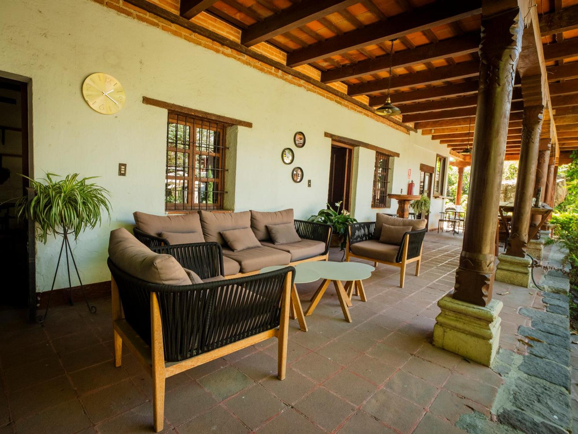 Hotel Cacique Real Antigua ภายนอก รูปภาพ