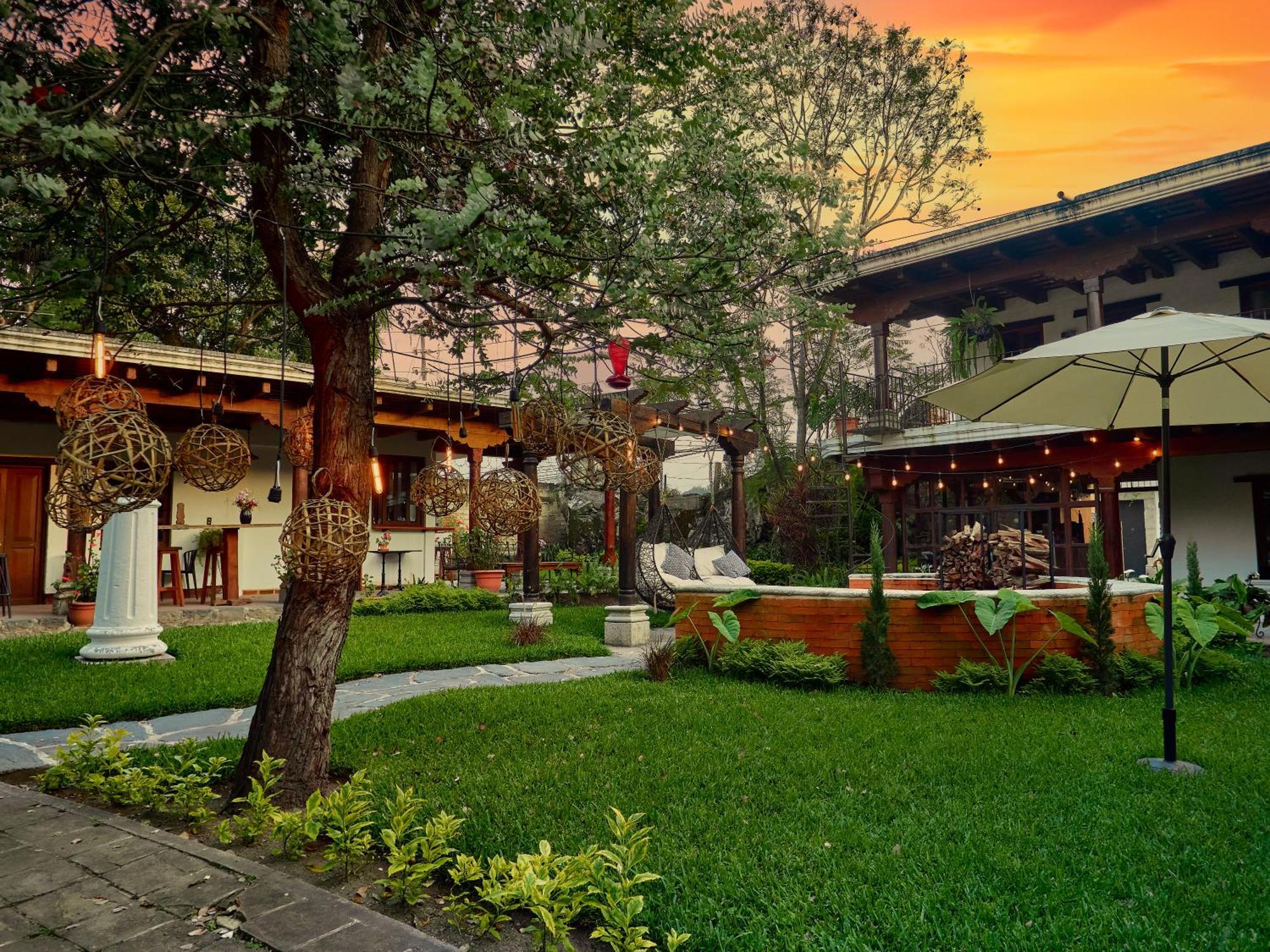 Hotel Cacique Real Antigua ภายนอก รูปภาพ