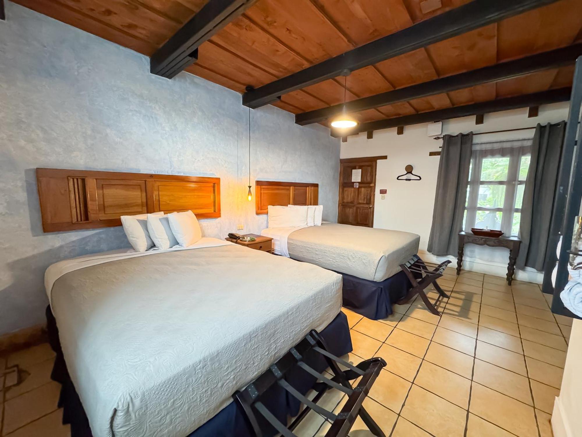 Hotel Cacique Real Antigua ภายนอก รูปภาพ