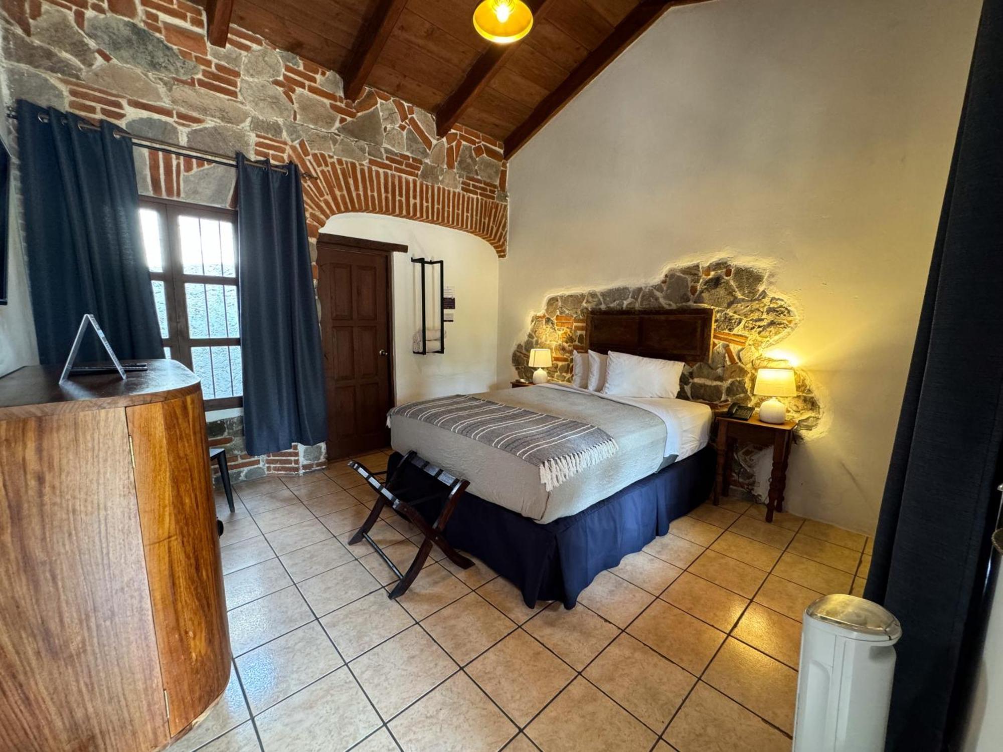 Hotel Cacique Real Antigua ภายนอก รูปภาพ